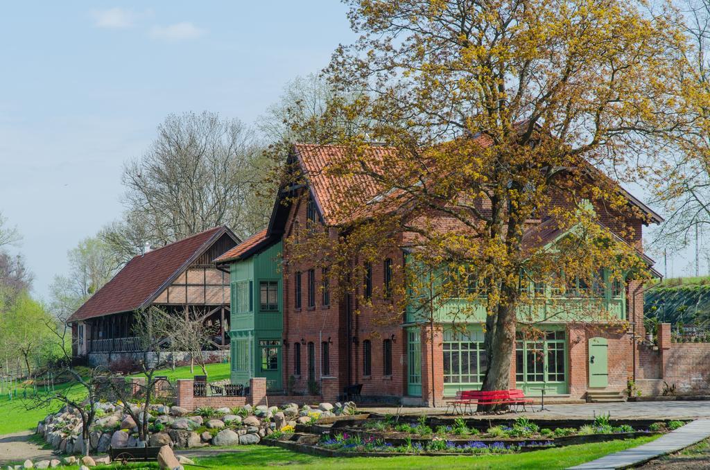 Hotel Folwark Karczemka Maldeuten Exterior foto